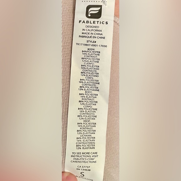 NWT!😎Fabletics!🤩Demi Lavato!😎Logan-racerback strap tank/size-S - Picture 8 of 11